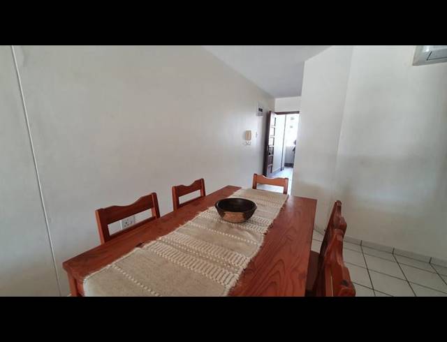 3 BEDROOM APARTMENT FOR SALE IN MARGATE BEACH